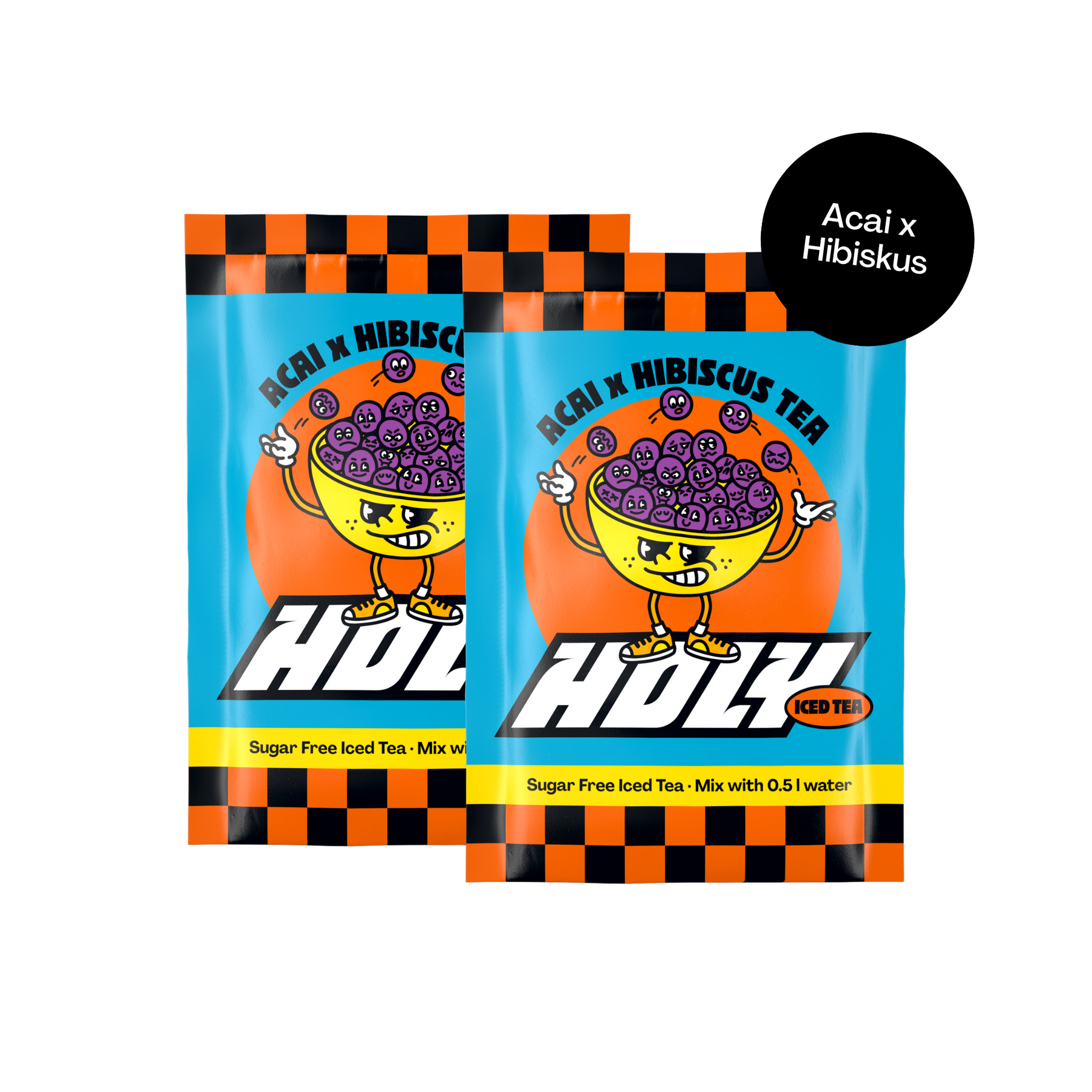 Zwei bunte Probepackungen "Acai x Hibiscus Tea" mit einem Cartoon-Gesicht und der Aufschrift "Sugar Free Iced Tea".