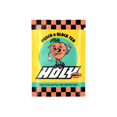 Sachet mit Pfirsich-Schwarztee-Design, beschriftet mit "Peach x Black Tea" und "Holly", auf gelbem Hintergrund.