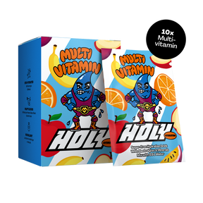 Bunte Pappbox und Probepackung mit Cartoon-Superhelden und der Aufschrift "Multi Vitamin" und "HOLY Hydration".