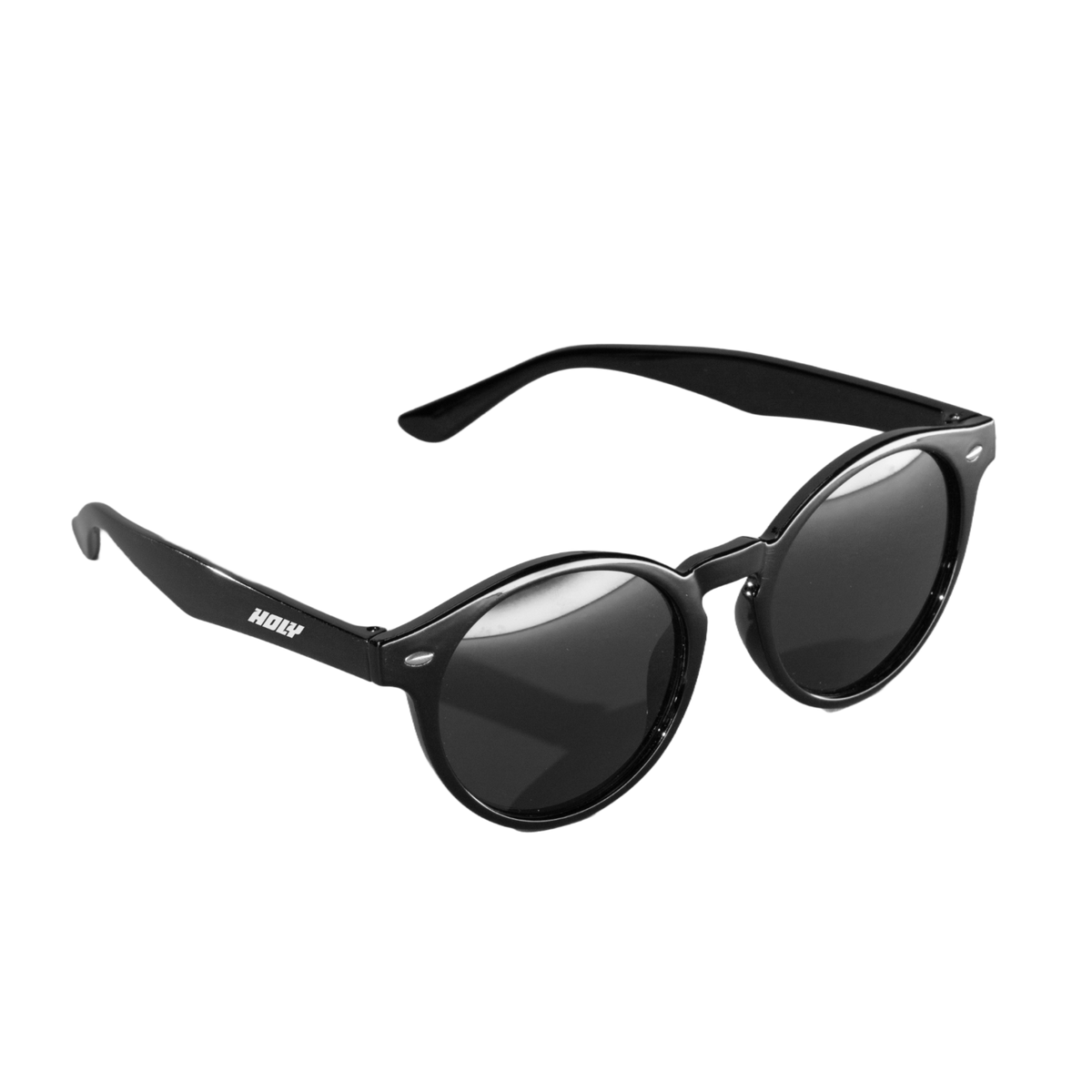 Schwarze Sonnenbrille mit runden Gläsern und glänzendem Rahmen vor weißem Hintergrund.